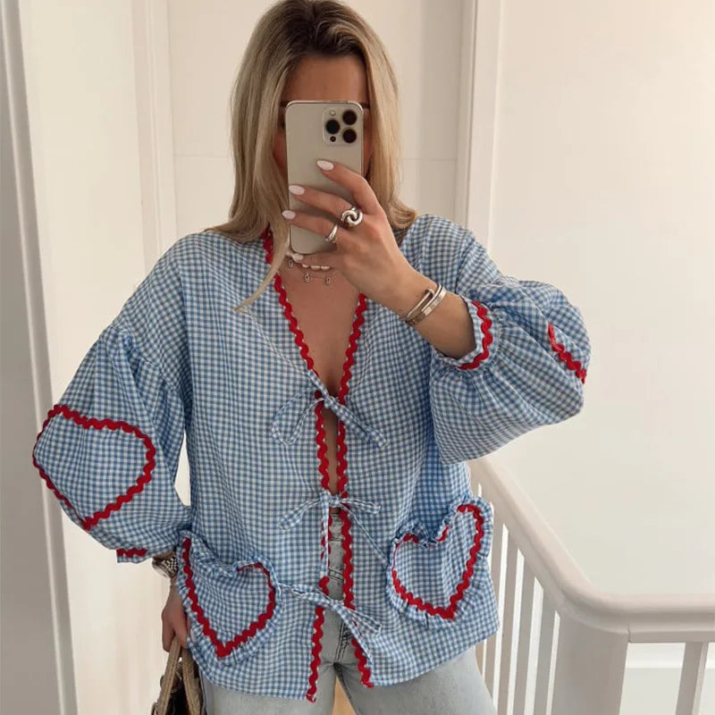 Isabelle – blouse élégante en forme de cœur