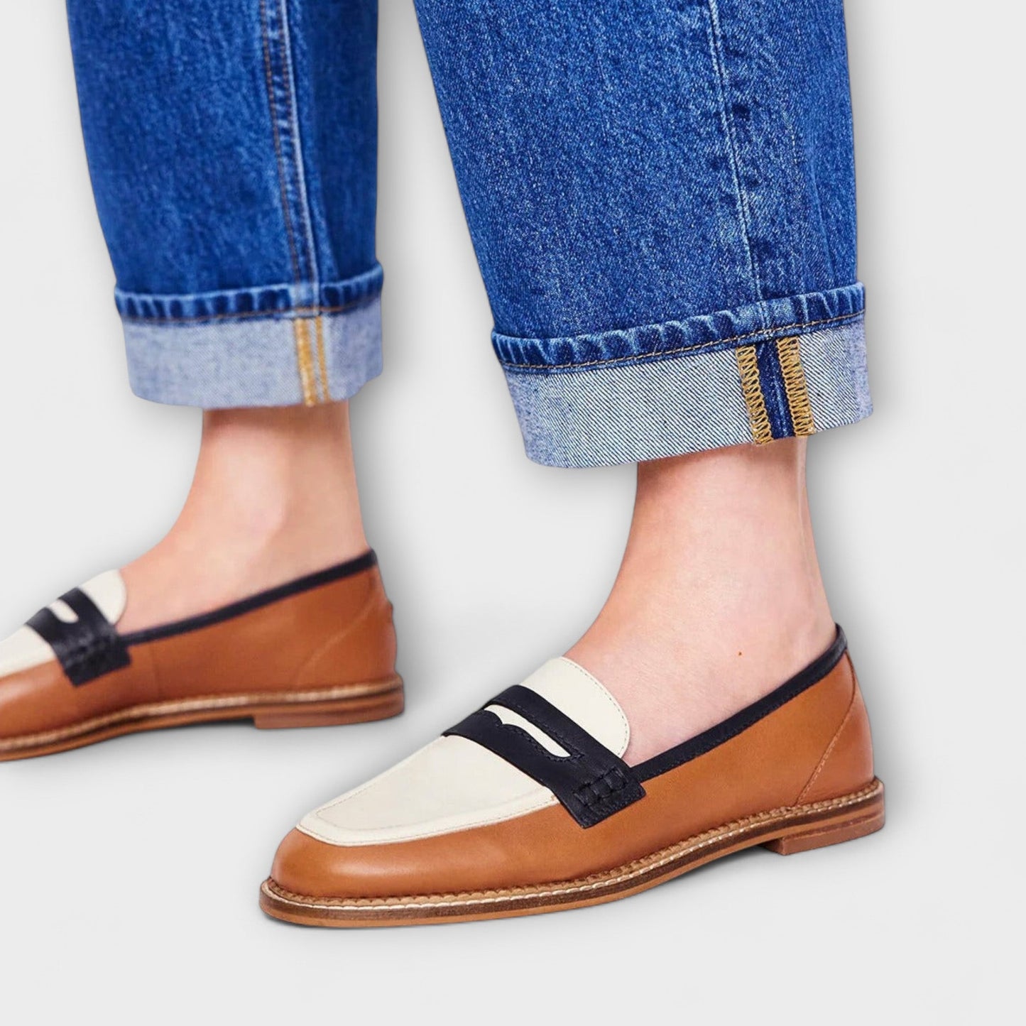 Oceane – Brown Loafer with Round Toe and Colour Block Design